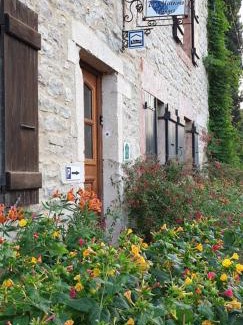 Tournus Bed & Breakfast | B&B Des Histoires d'Anges - Côté Jardin - Accueil Vélo