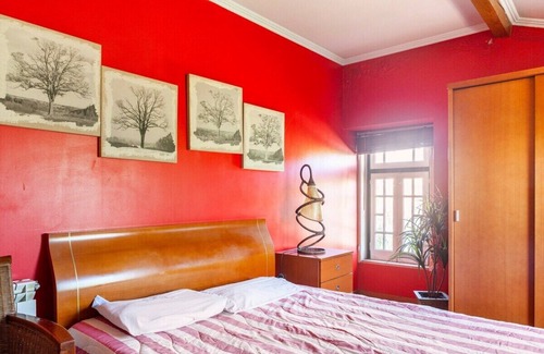 Ameal Bed & Breakfast | B&B Red Room Modern Style