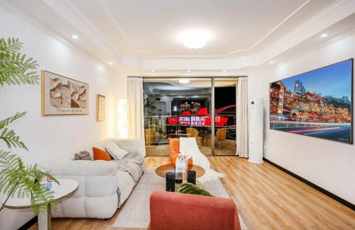 Yuzhong Apartment | Baihong Riverview aparment-ChaoTianMen
