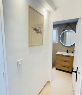 Gassin Apartment | Bain De Soleil refait à neuf, bord de plage et piscine, proche de Saint Tropez