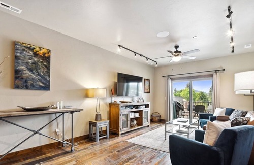 Whitefish Condo | Baker Loft 302 - Amazing Pet Friendly Penthouse with Stunning Views!