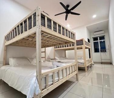 Batu Pahat House | Batu pahat Homestay Ngio