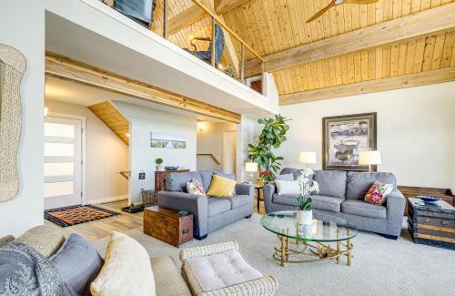 Poulsbo House | Bayfront Home with Private Beach in Poulsbo!