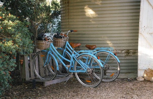 Warrenben House | Bayside Glamping;s Tent - Romantic Coastal Retreat in Marion Bay