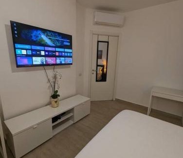 Dominicus Apartment | Beach Front Apartment at Tracadero Marina
