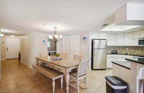 Indian Shores Apartment | Beach Palms- Unit 102