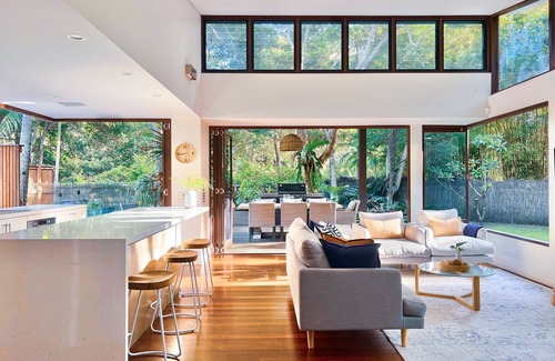 Broken Head House | Beachfront Byron Bay Luxury Home – Heated Pool, Pet Friendly, & Family Ready