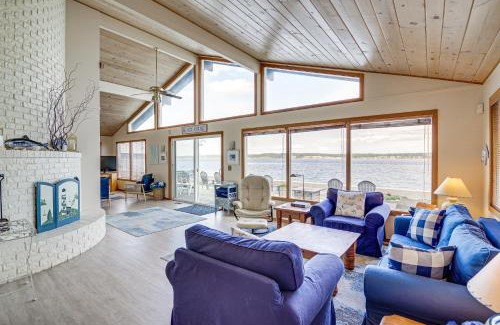 Bells Beach House | Beachfront Whidbey Island Home and Apartment!