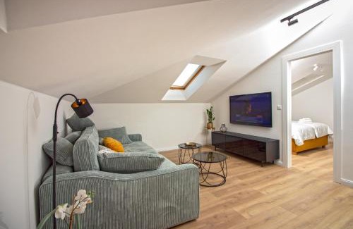 Bacvice Apartment | Beachside Apartment Attico