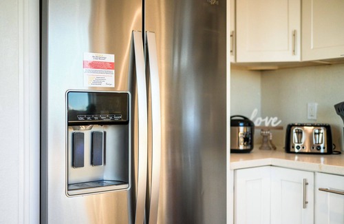 Gas Lamp Section House | Beachside Luxury w/3BR + Arcade Fun + Ocean Views