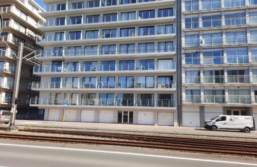 Westende Apartment | Beachstudio Westende with sea view