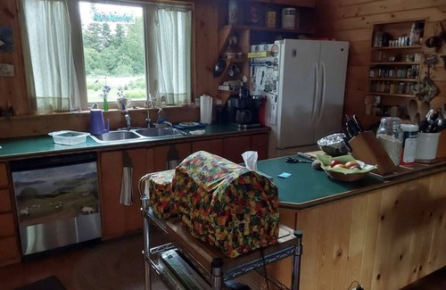 Cohoe House | Beautiful 3 story home close to dip netting and spectacular fishing