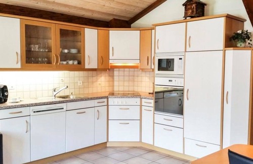 Saas Grund Apartment | Beautiful apartment for 6 guests with WIFI, TV and balcony