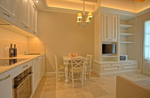 Cerreto Guidi Apartment | Beautiful apartment for 3 guests with A/C, WIFI, pool, TV and panoramic view