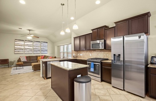 Austin House | Beautiful home minutes from airport and downtown.