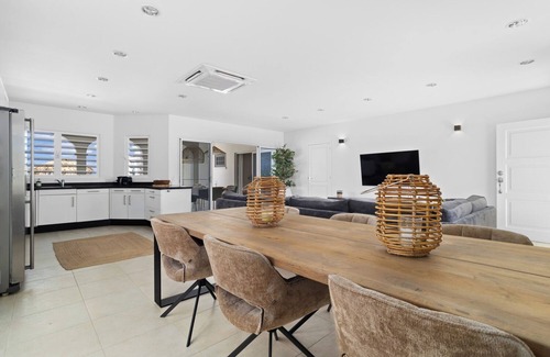 Sabadeco Villa | Beautiful Oceanfront Vacation Rental with Private Pool and Beach Access