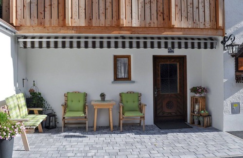 See House | Beautiful private villa for 10 guests with WIFI, TV and balcony