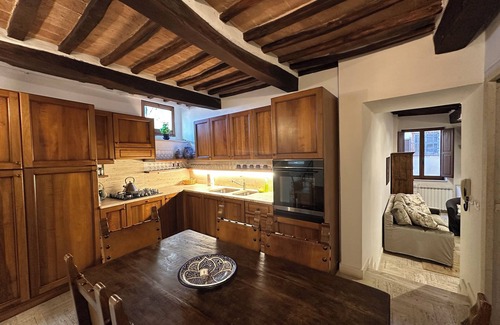 Montepulciano Apartment | Beautiful Residence in the Old Town