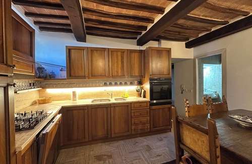 Montepulciano Apartment | Beautiful Residence in the Old Town
