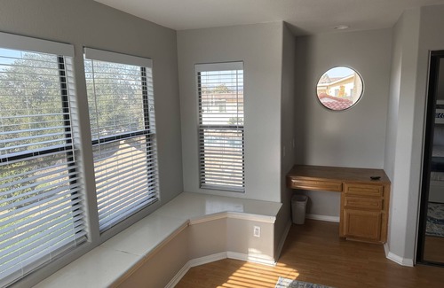 East Canyon House | Beautiful Tuscany Villa with pool & a view!