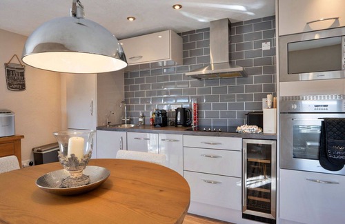 Buxton House | Beautiful villa for 12 people with WIFI and pets allowed