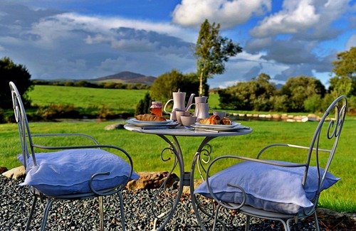 Rhyd-y-clafdy House | Beautiful villa for 2 guests with pets allowed