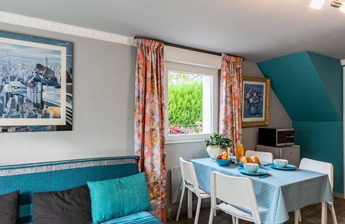 Locquirec House | Beautiful villa for 3 people with WIFI, TV, patio and pets allowed