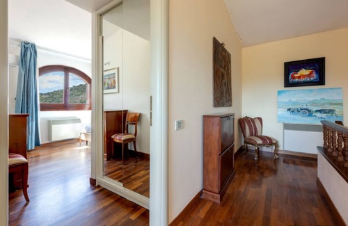 San Vito Apartment | Beautiful villa with dependence of 350 square meters can accommodate up to 14 people located on two levels; boasts a wonderful pool and garden, ideal for relaxing moments!The accommodation is located in San Priamo, a few km from San Vito, Muravera and Ca