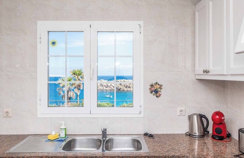 Arenal d'en Castell Villa | Bellavista Sol - Three Bedroom Villa, Sleeps 6