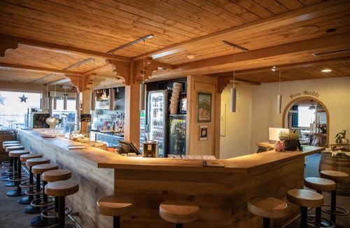 Grindelwald Hostel | Berggasthaus First - Only Accessible by Cable Car