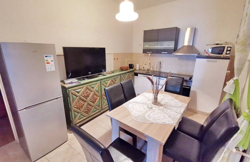 Brna Apartment | Bertie's Lodge - Four Bedroom Apartment