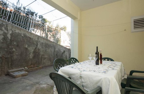 Brna Apartment | Bertie's Lodge - Four Bedroom Apartment