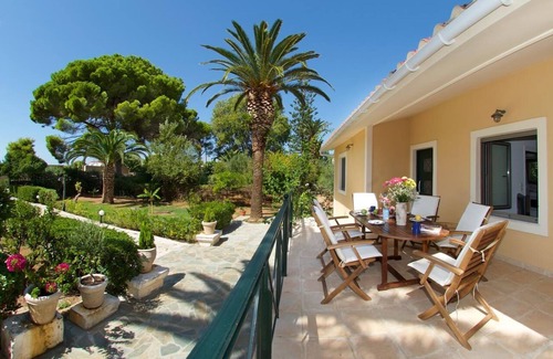 Lassi Villa | Best Kefalonia villas: lovely 3 bedroom villa near Makris Gialos beach, Lassi