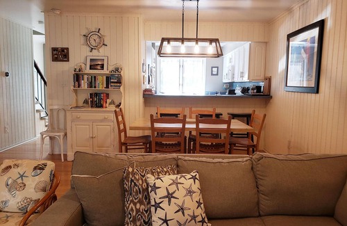 Bethany Beach House | Bethany Beach 3-BR Townhouse With Pool and Tennis - Walking Distance to Beach!