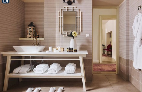 Athens City Centre Apartment | BHA026 - C - Suite Athens