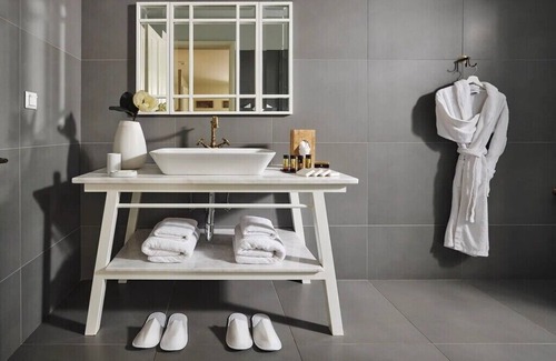 Athens City Centre Apartment | BHA028 - C - Suite Athens