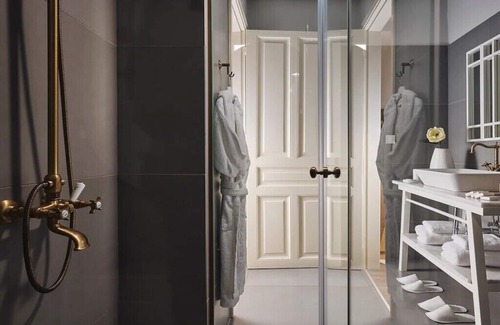 Athens City Centre Apartment | BHA028 - C - Suite Athens