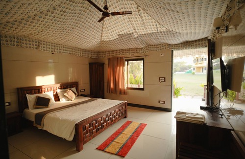 Udaipur Resort | Bharat lake View Resort