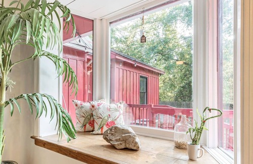 Columbia House | Big Red Farmhouse Living near DT, USC, Ft. J!