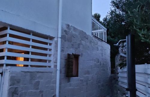 Drvenik Mali House | Bijela kuča