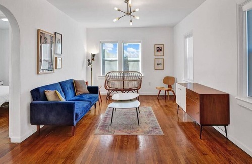 Northeast Miami House | Biscayne Deluxe Unit, 2br/1bath, Free Parking, Garden & Bbq!