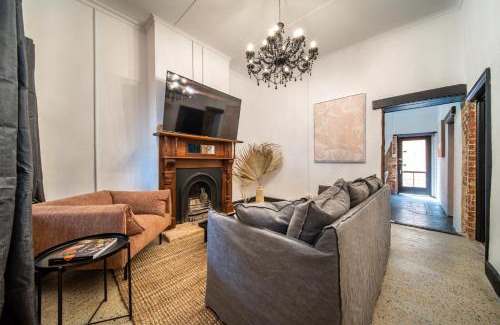 Aldinga House | Blacksmith Cottage Aldinga