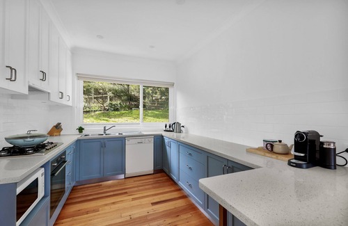 Merimbula Cabin | Blue on Collins - Merimbula