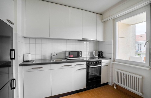 Iselin Apartment | Blueground | Iselin, storage & shared w/d, nr tram