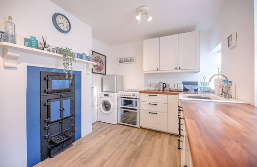 Southwold Cottage | Bonheur, 16 Bartholomew Green, Southwold