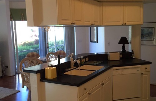 Bonita Springs Condo | Bonita Springs 2Bed 2Bath condo in adorable Spanish Wells 3 miles to Beach