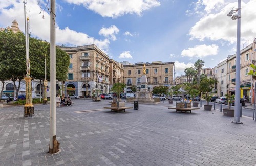 Cospicua Apartment | Bormla - Comfortable two bedroom apartment