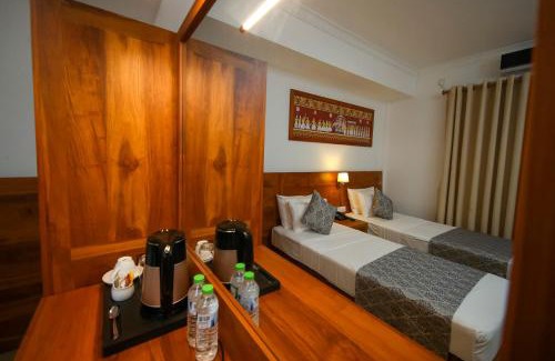 Kandy Hotel | BPR - Asgiriya ,Kandy