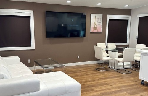 Midway City House | Brand new 3 bed 2 bath near all major attractions: Disney land, beaches, etc…