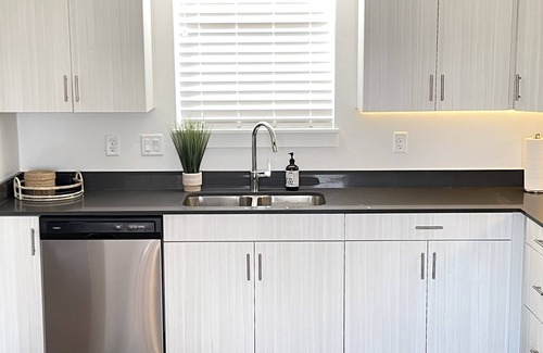 People's Freeway House | Brand New Downtown SLC Townhome